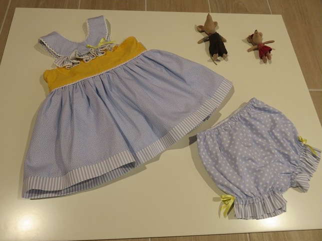 Jesusito con pololo de niña Laura Montaño azul y amarillo